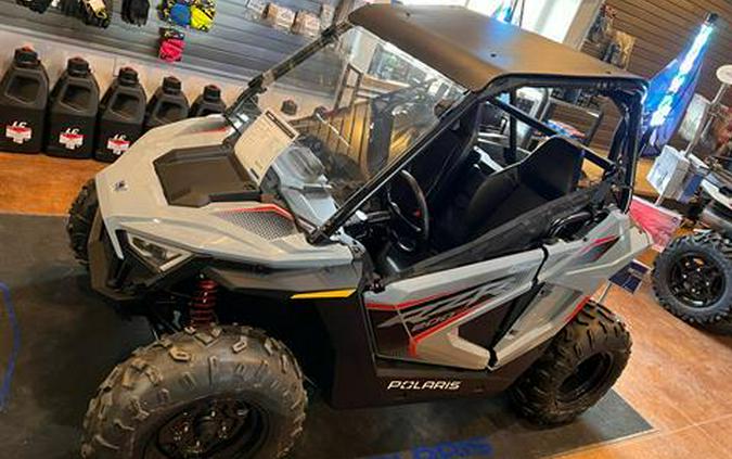 2024 Polaris RZR 200 EFI