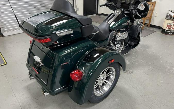 2024 Harley-Davidson Trike FLHTCUTG - Tri Glide Ultra