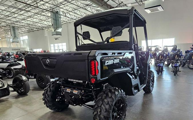 2024 Can-Am® Defender XT HD10