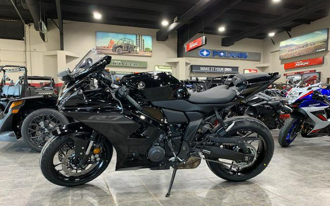 2026 Yamaha YZF-R7 - Raven