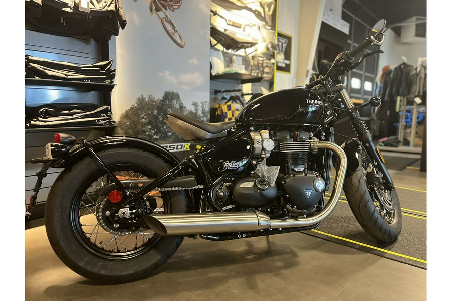 2024 Triumph BONNEVILLE BOBBER