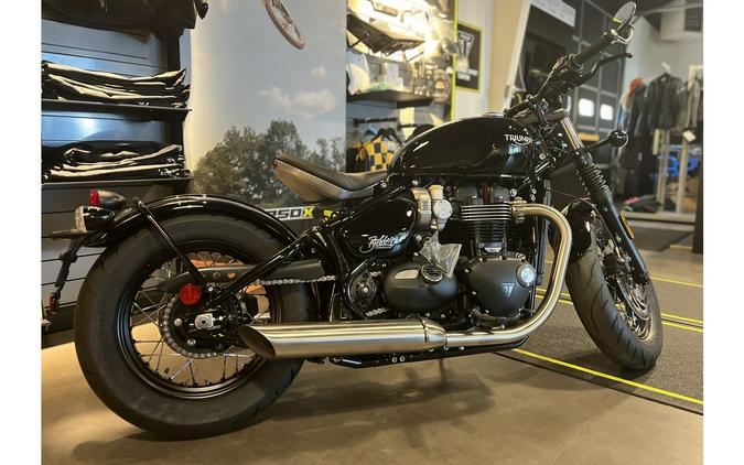 2024 Triumph BONNEVILLE BOBBER