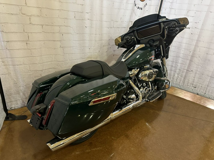 2024 Harley-Davidson Street Glide® FLHX Alpine Green