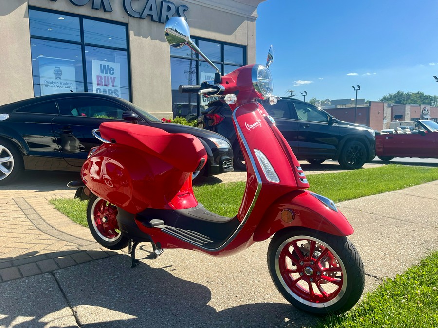 2023 Vespa Elettrica Red 70