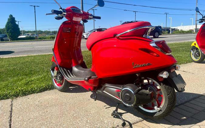 2023 Vespa Elettrica Red 70