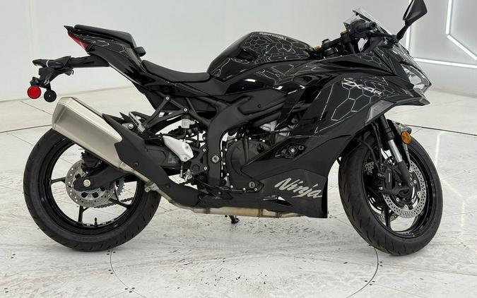 2025 Kawasaki NINJA® ZX™-4R ABS