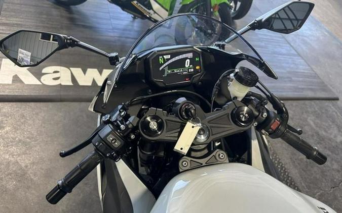 2025 Kawasaki Ninja ZX-6R ABS KRT Edition