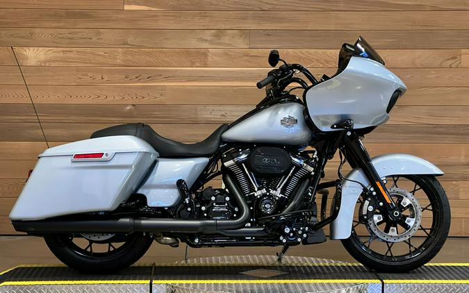 2023 Harley-Davidson Road Glide® Special