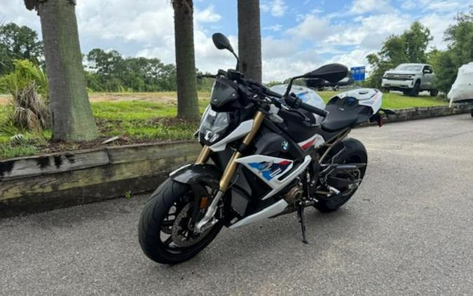 2024 BMW S 1000 R Light White/M Motorsport