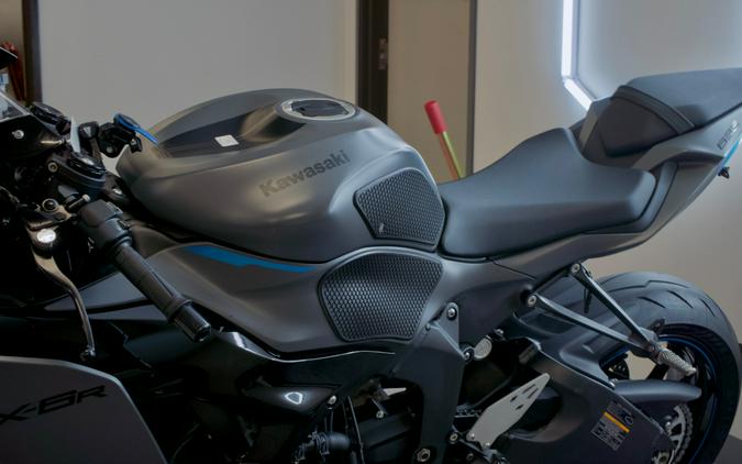 2025 Kawasaki Ninja ZX-6R ZX636KS