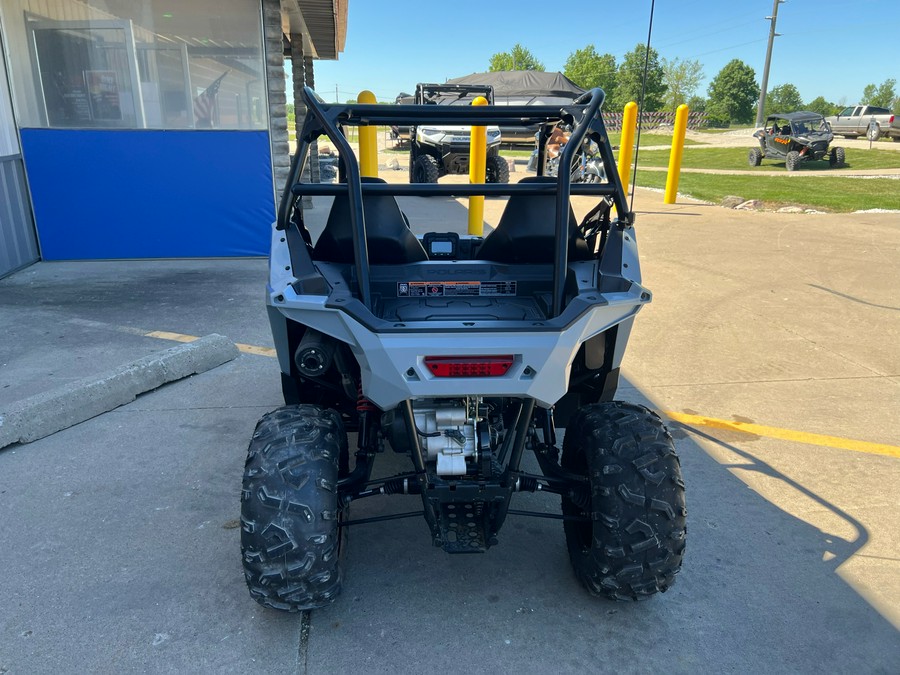 2024 Polaris RZR 200 EFI