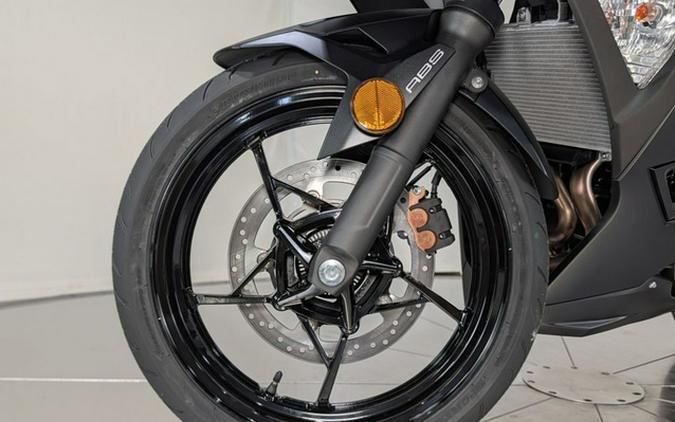 2026 Kawasaki Ninja 500 ABS Metallic Flat Spark Black