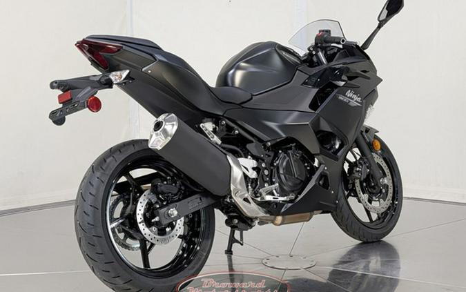 2026 Kawasaki Ninja 500 ABS Metallic Flat Spark Black