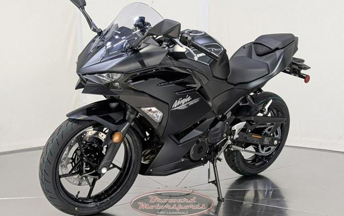 2026 Kawasaki Ninja 500 ABS Metallic Flat Spark Black