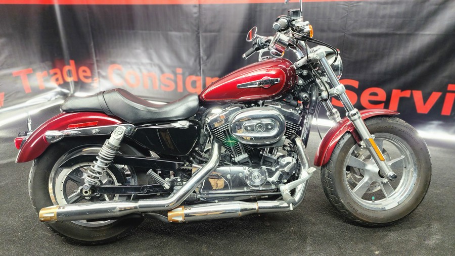 2016 Harley-Davidson® XL1200C