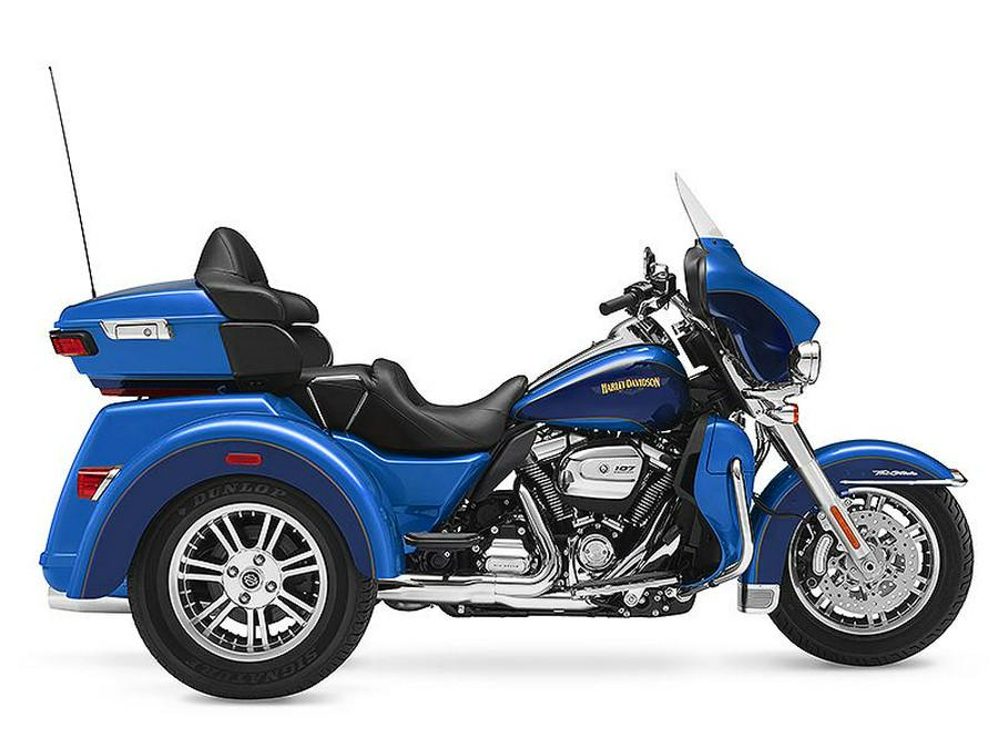 2017 Harley-Davidson® FLHTCUTG - Tri Glide® Ultra