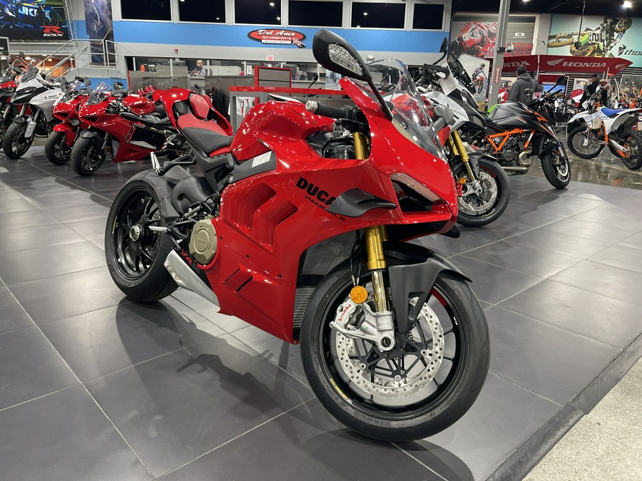 2024 DUCATI PANIGALE V4 S