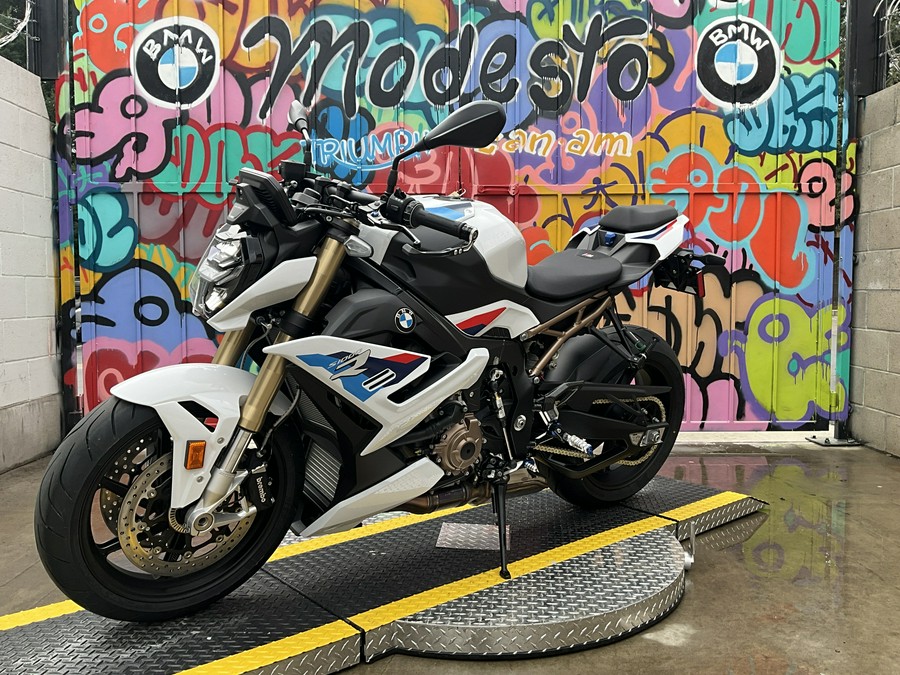 2024 BMW S1000R