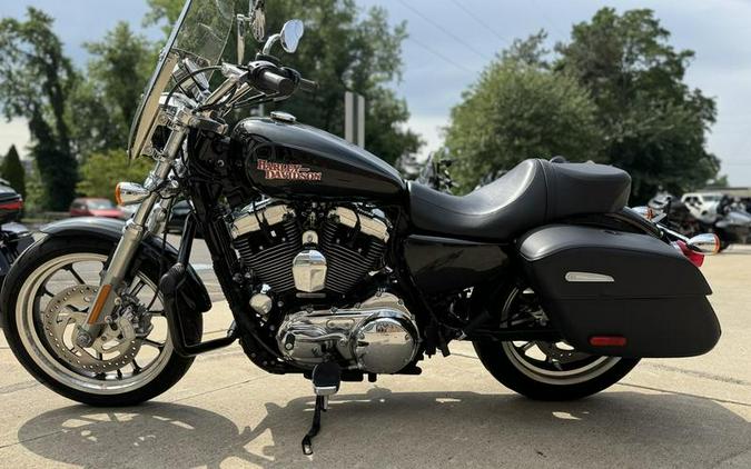 2015 Harley-Davidson® XL1200T - Sportster® SuperLow® 1200T