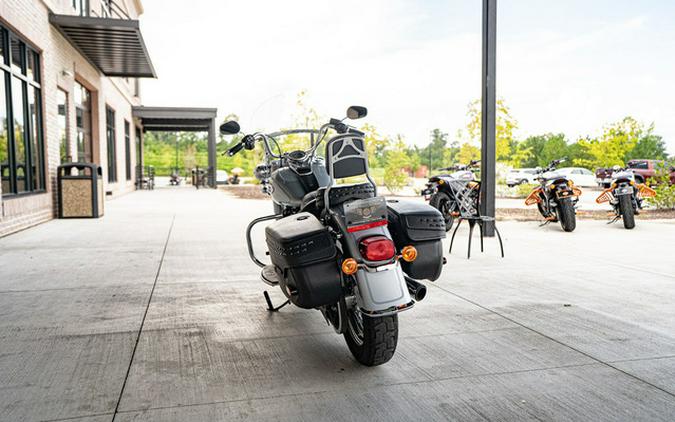 2023 Harley-Davidson Softail FLHCS - Heritage Classic