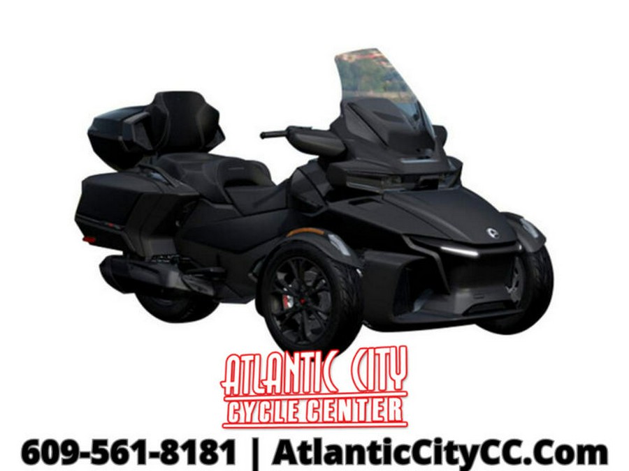 2023 Can-Am® Spyder RT Limited Dark Wheels