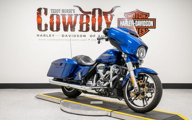 2017 Harley-Davidson® FLHXS - Street Glide® Special