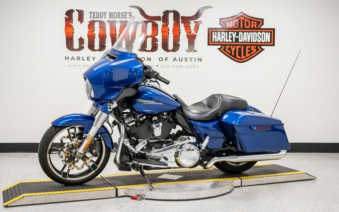 2017 Harley-Davidson® FLHXS - Street Glide® Special