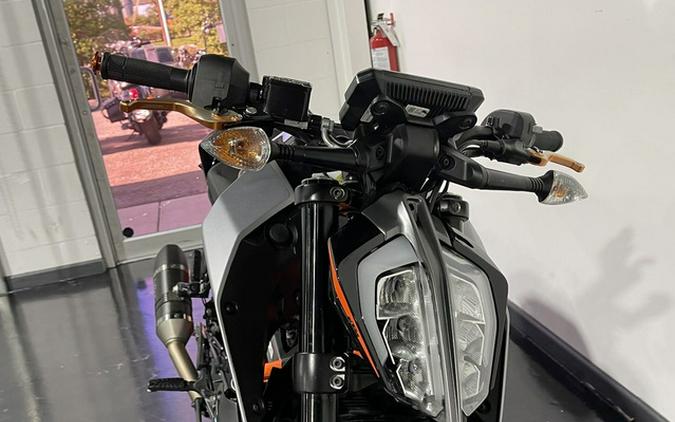 2022 KTM Duke 390