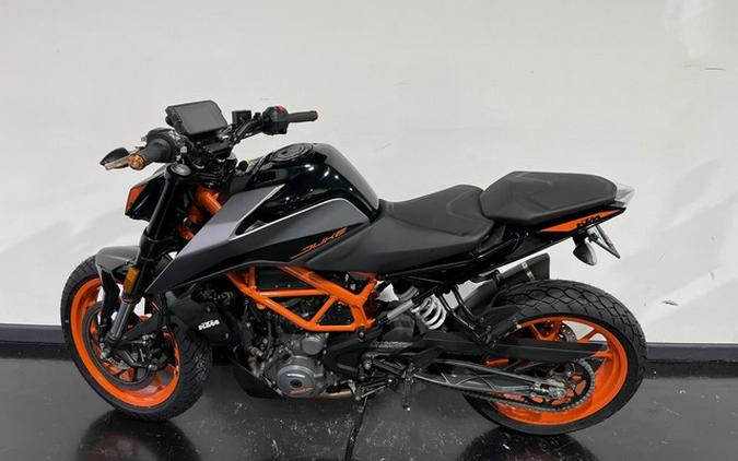 2022 KTM Duke 390