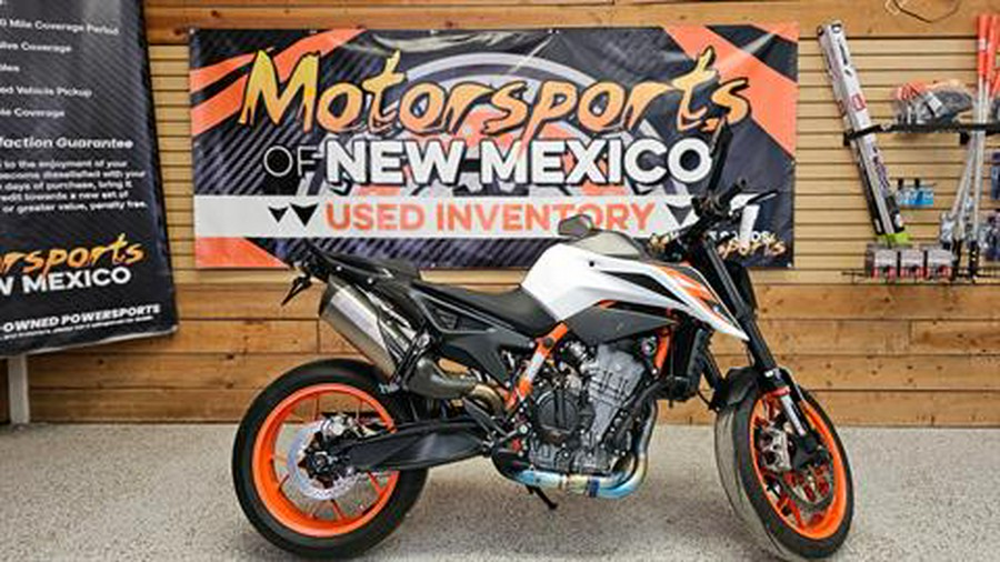 2021 KTM 890 Duke R