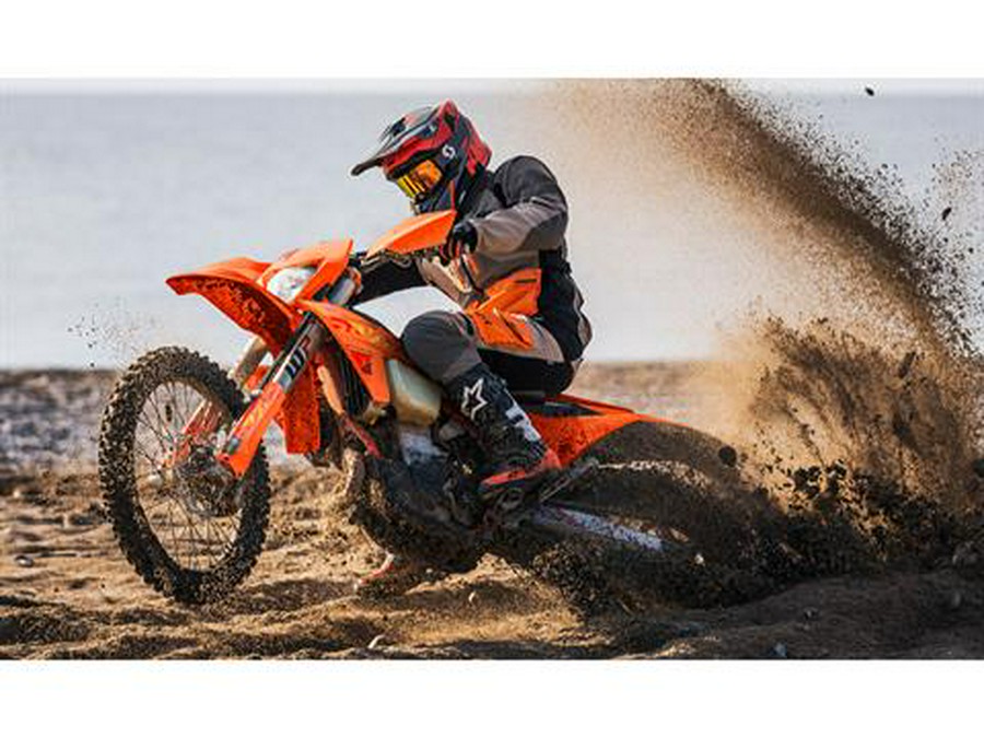 2025 KTM 500 EXC-F Six Days