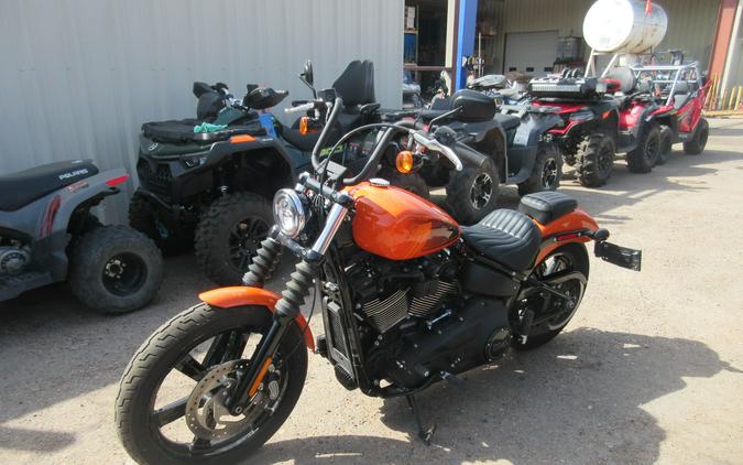 2024 HARLEY SOFTAIL STREET BOB 114
