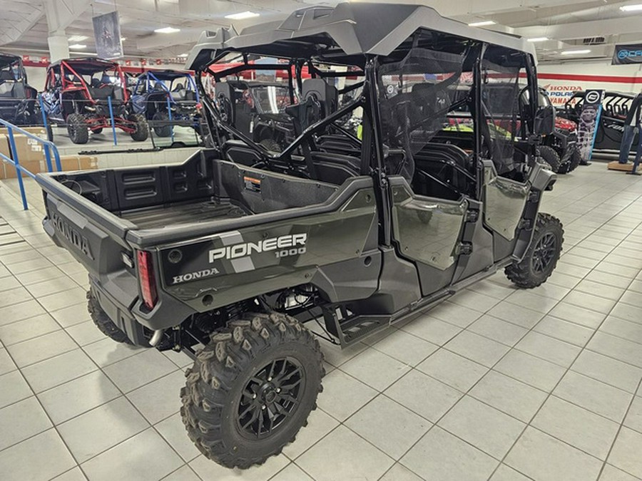 2025 Honda Pioneer 1000-6 Deluxe Crew