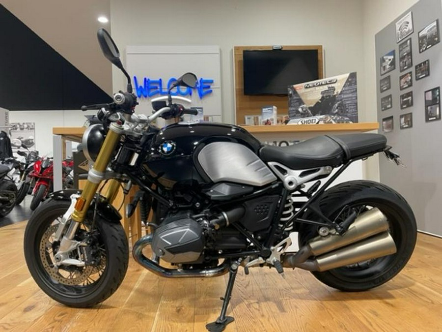 2021 BMW R nineT Black Storm Metallic