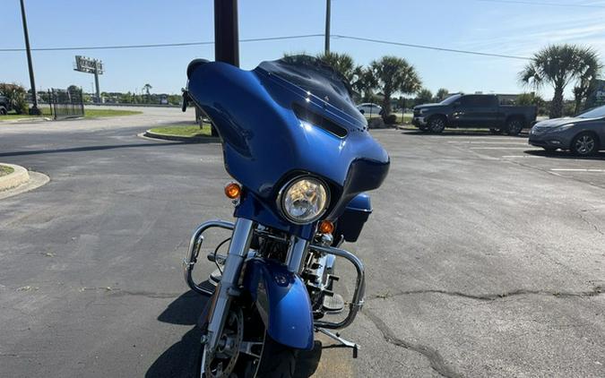 2017 Harley-Davidson FLHXS - Street Glide Special