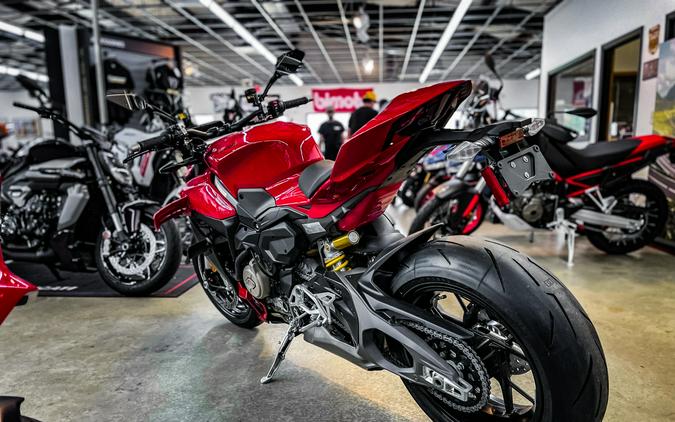 2026 DUCATI SFV4
