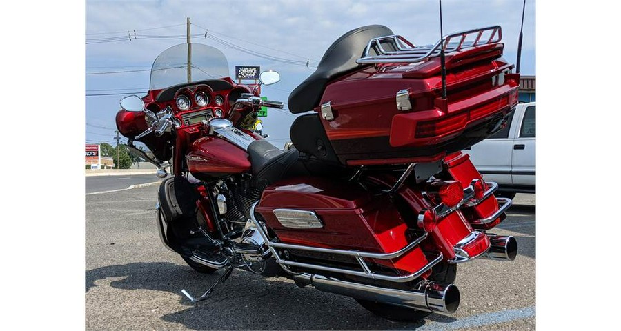 2009 Harley-Davidson® CVO™ Ultra Classic® Electra Glide®