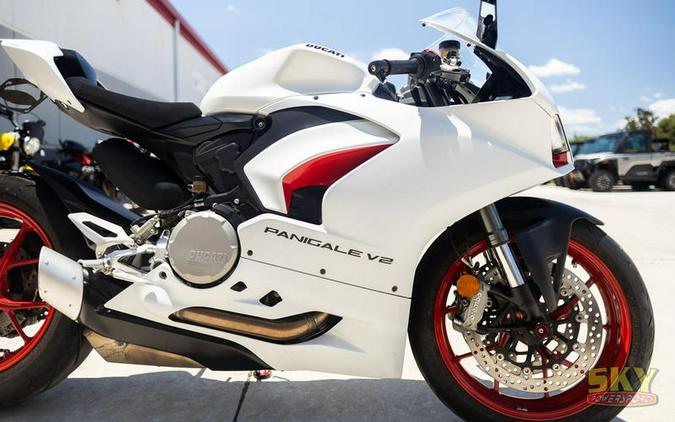 2021 Ducati Panigale V2 White Rosso Livery