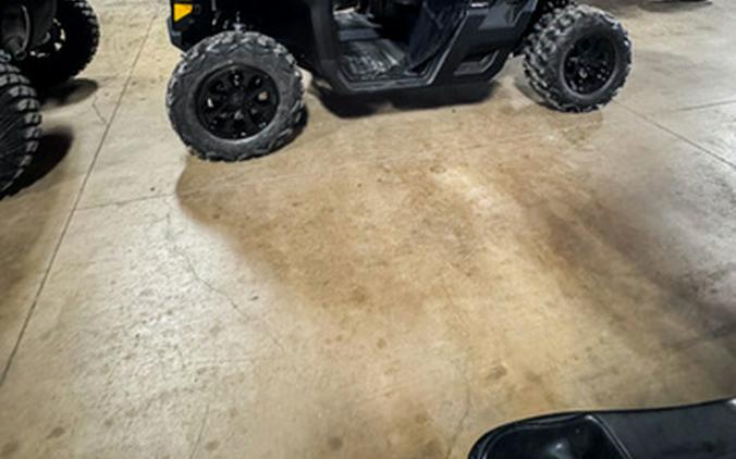2025 Can-Am Defender DPS HD9 Stealth Black