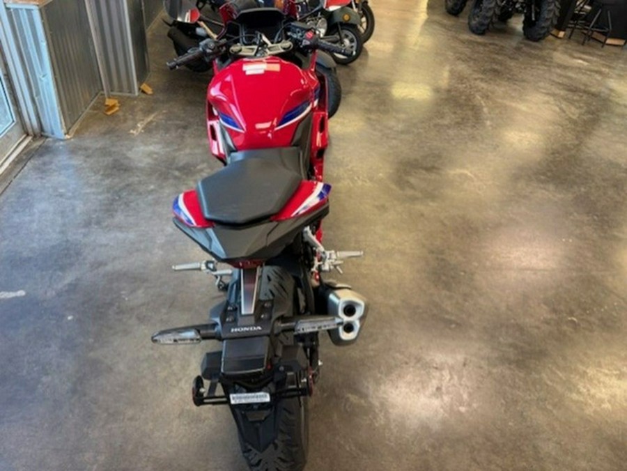 2025 Honda CBR500R ABS