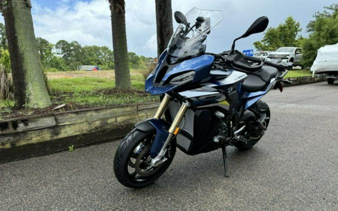 2024 BMW S 1000 XR Gravity Blue Metallic