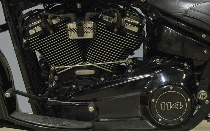 2018 Harley-Davidson® FLHC - Softail® Heritage Classic