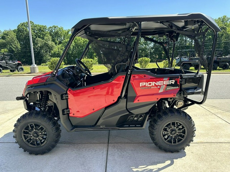 2024 Honda Pioneer 1000-5 Deluxe