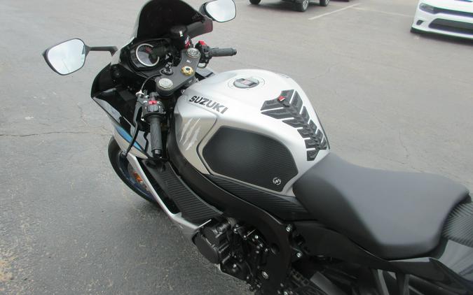 2026 SUZUKI GSX-R750