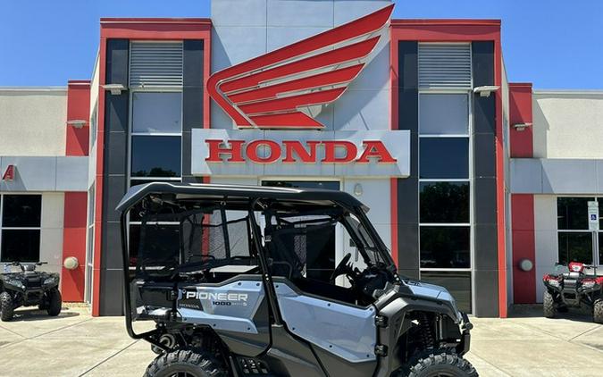 2024 Honda Pioneer 1000-5 Deluxe