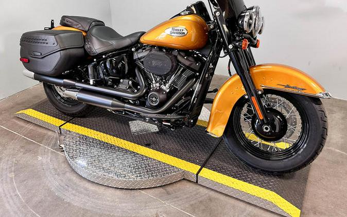 2023 Harley-Davidson® FLHCS - Heritage Classic