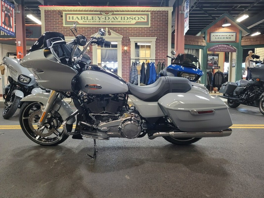 2025 Harley-Davidson® Road Glide® Billiard Gray
