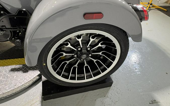 2026 Harley-Davidson® Street Glide 3 Limited Dark Billiard Gray Black Trim