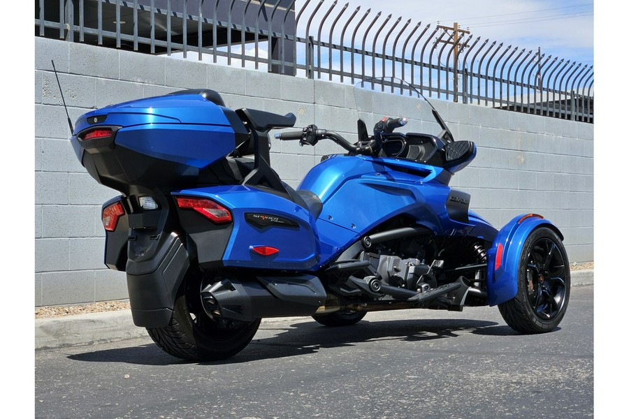 2019 Can-Am Spyder® F3 Limited SE6 - Dark Edition