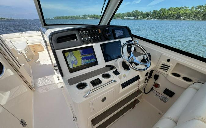 2021 Grady-White Freedom 375